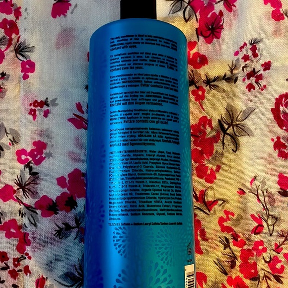 SEXY HAIR MOISTURIZING CONDITIONER - Picture 3 of 3